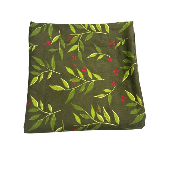 Christmas Green Floral Leaf Pattern Tablecloth - Picture 1 of 3